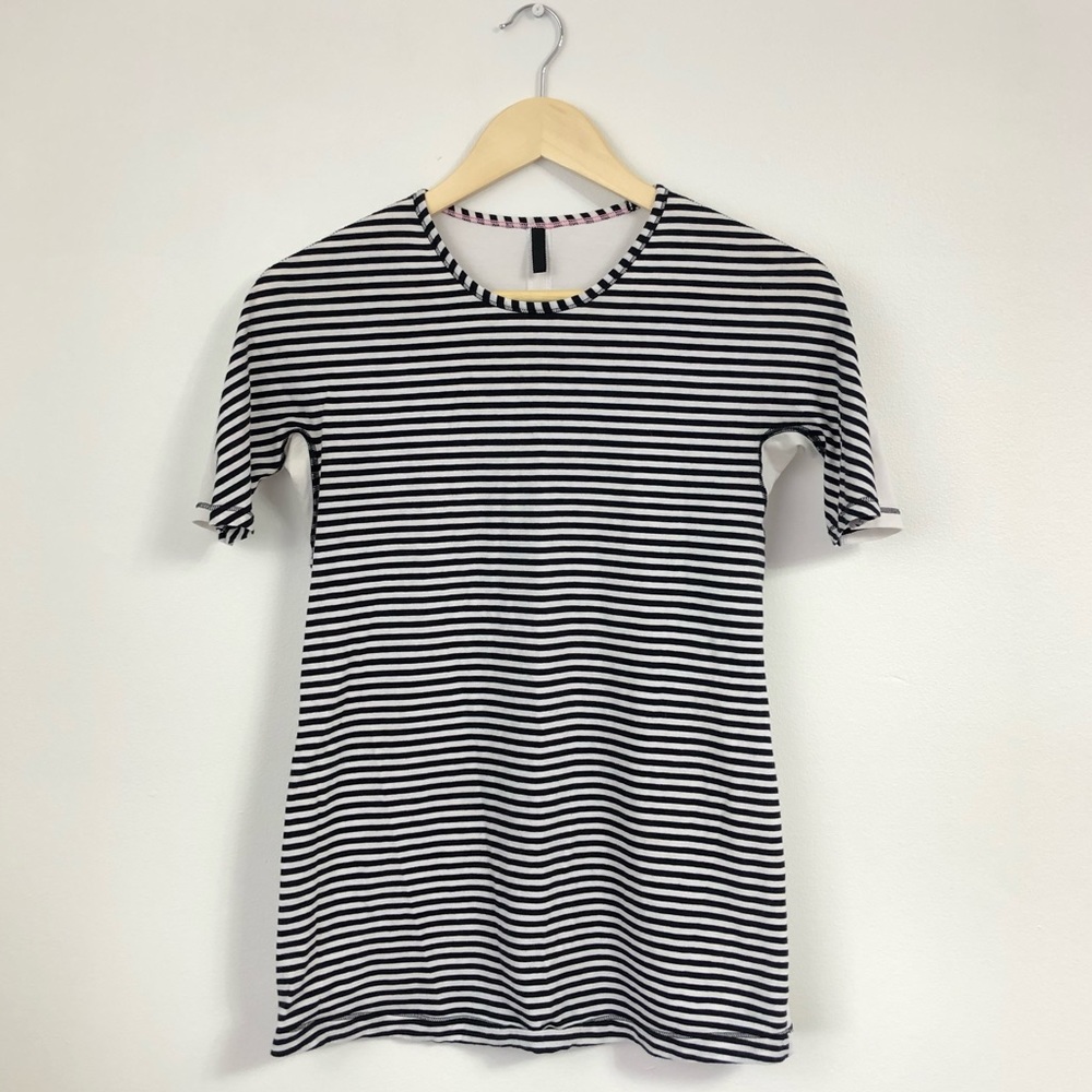 Lululemon | Striped T-Shirt